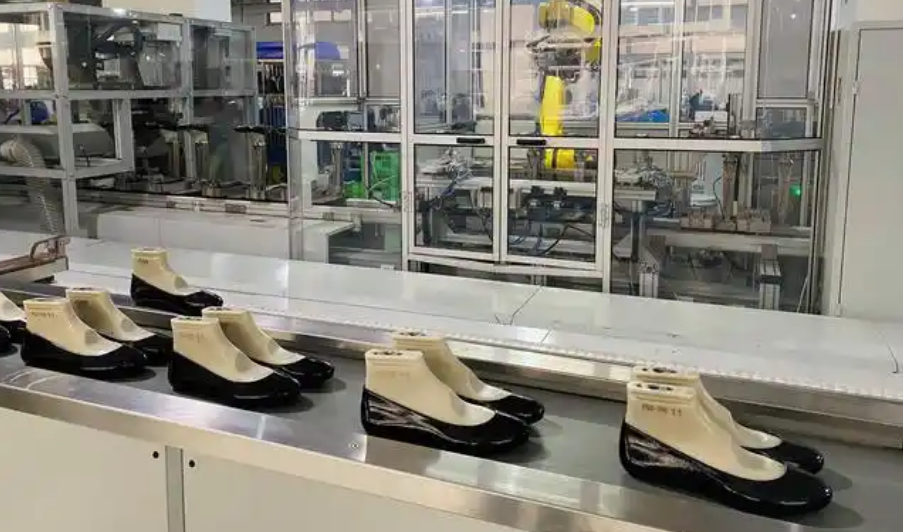 自动化制鞋浪潮下，PVC输送带如何成为行业幕后英雄？